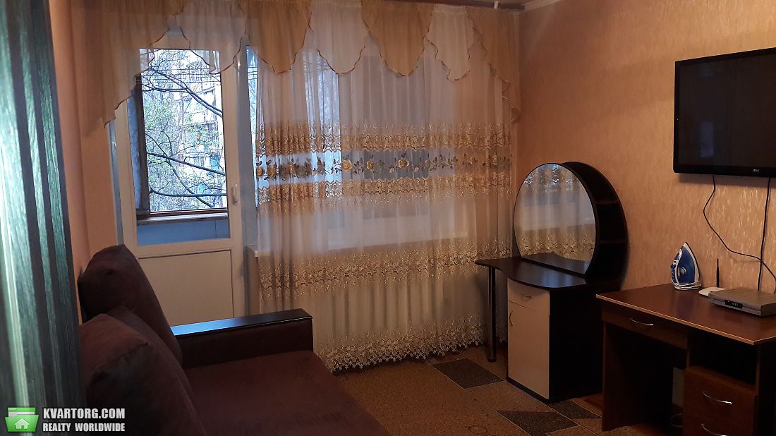 Rent out 1-room apartment. Киев,  Котельникова — photo 2