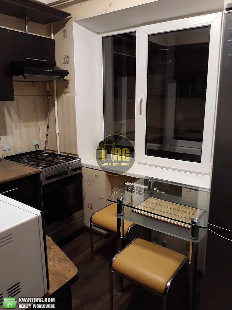 Rent out 1-room apartment. Киев,  Семьи Хохловых — photo 7