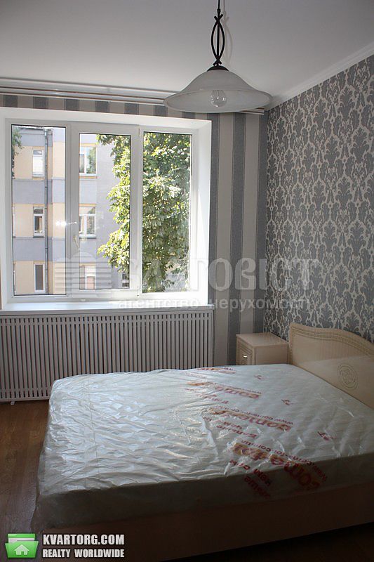 Rent out 2-room apartment. Киев,  Липская — photo 10