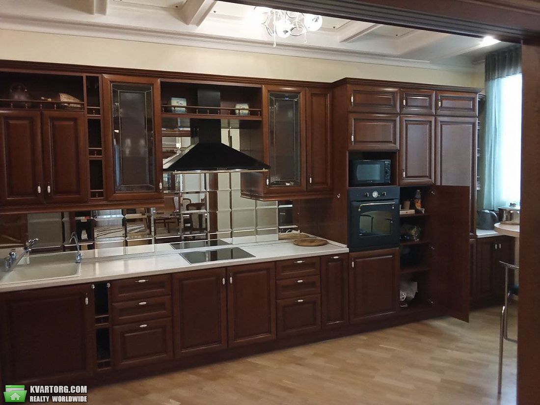 Rent out 4-room apartment. Киев,  Дмитриевская — photo 2