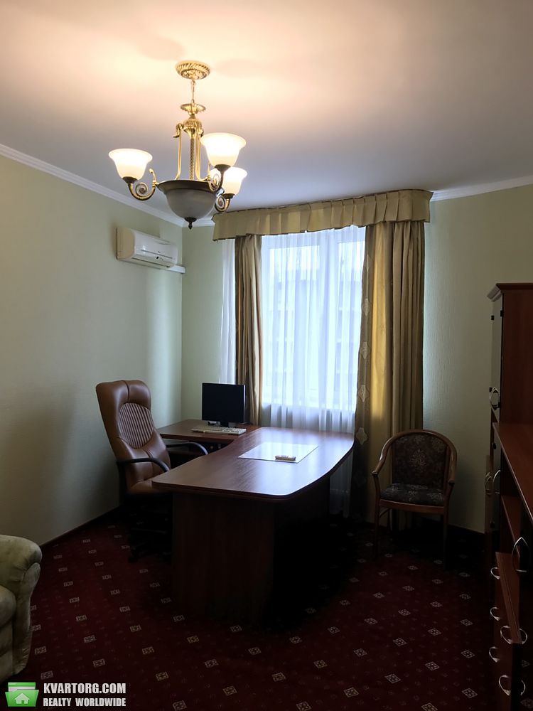 Rent out 3-room apartment. Киев, Окипной — photo 5