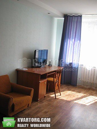Rent out 2-room apartment. Киев,  Чорновола Вячеслава — photo 6