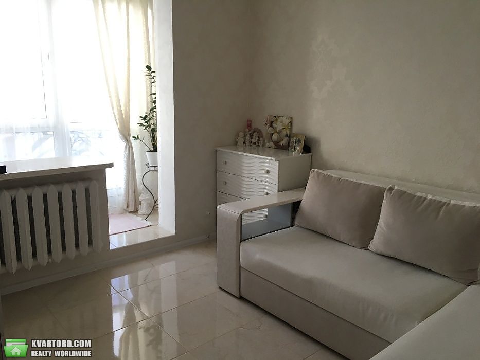Sell 2-room apartment. Киев,  Радужная — photo 3