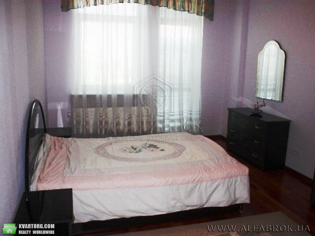 Rent out 3-room apartment. Киев,  Тимофеевой Гали — photo 9