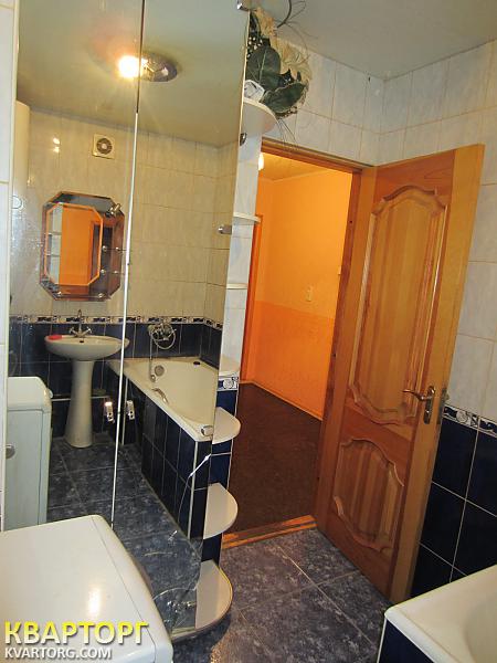Rent out 2-room apartment. Харьков, Гвардейцев Широнинцев — photo 10