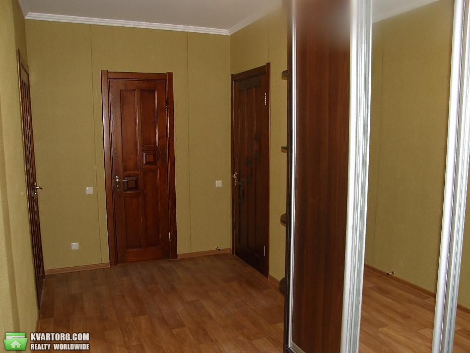 Rent out 1-room apartment. Киев,  Чавдар — photo 4