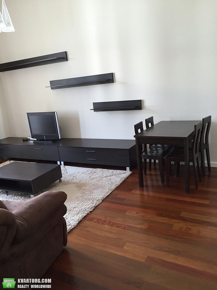 Rent out 2-room apartment. Киев,  Городецкого — photo 1