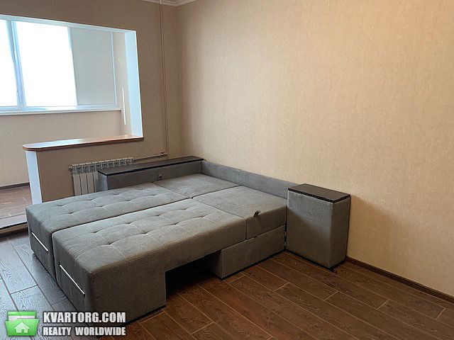 Rent out 1-room apartment. Киев,  Радунская — photo 2
