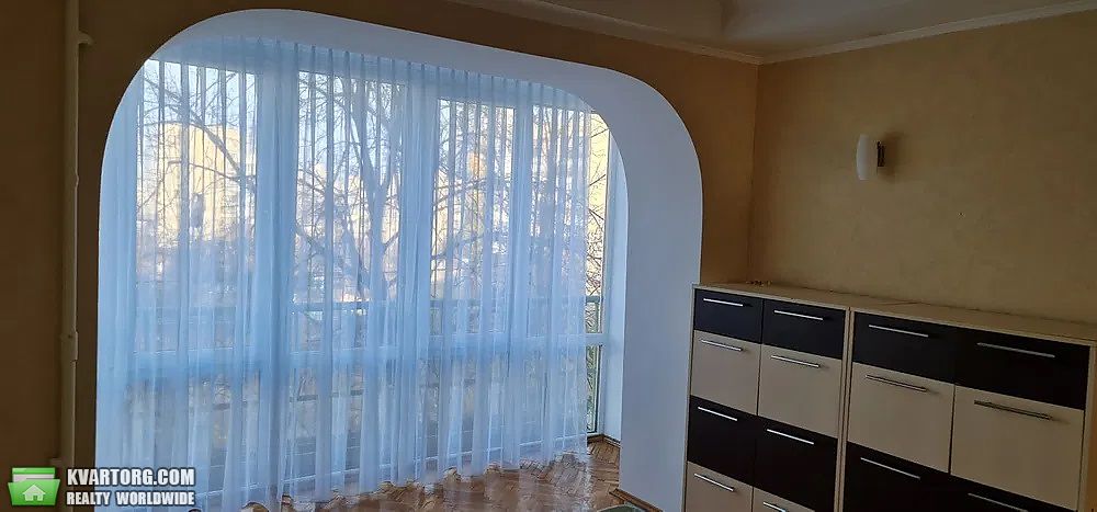 Rent out 3-room apartment. Киев, Стратегическое шоссе — photo 3
