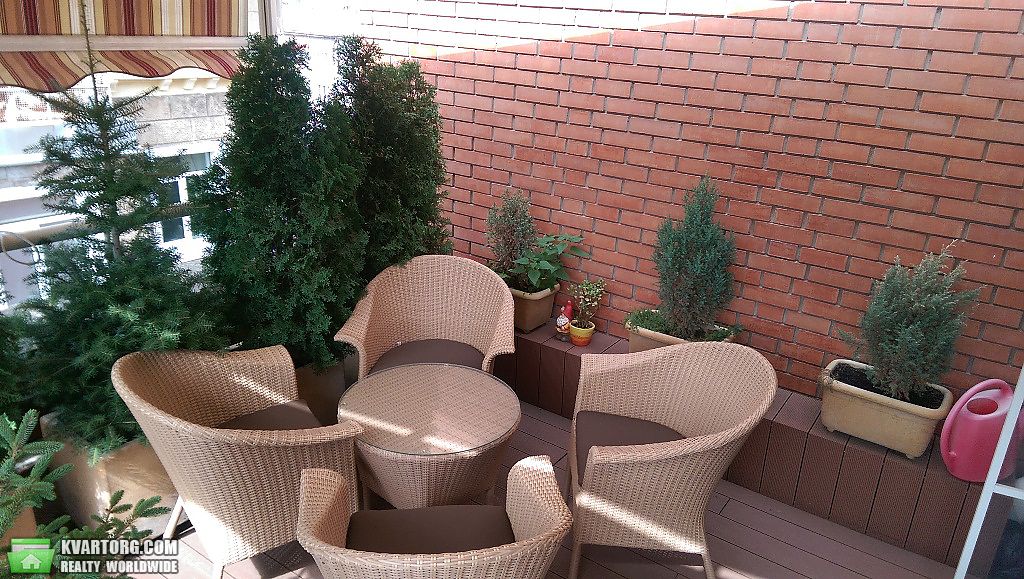 Rent out 3-room apartment. Днепропетровск, Октябрьская площадь — photo 4