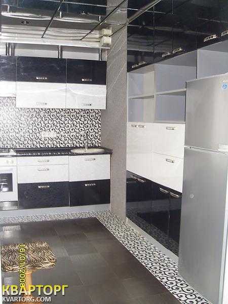 Rent out 3-room apartment. Киев,  Оболонский пр — photo 1