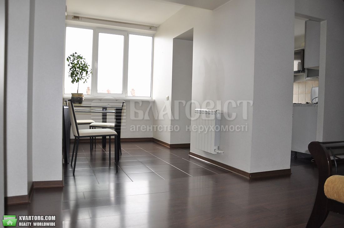 Rent out 2-room apartment. Киев,  Межигорская — photo 9