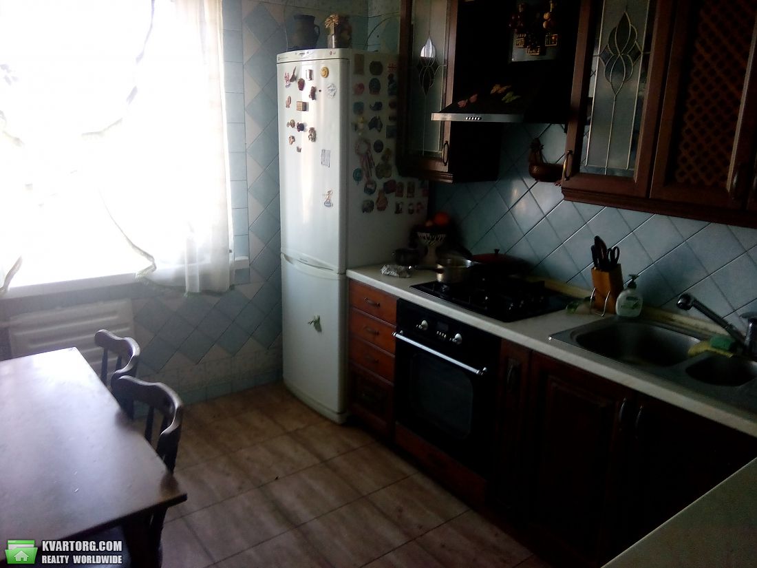 Sell 3-room apartment. Киев,  Ватутина пр — photo 1