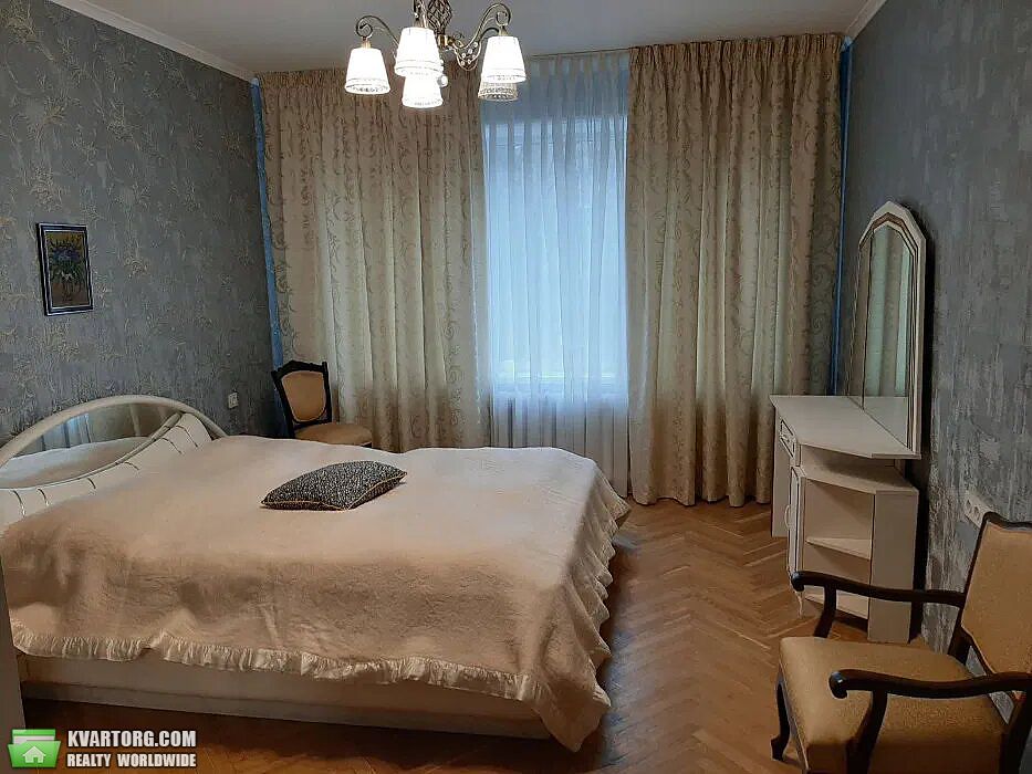 Rent out 2-room apartment. Киев,  Бастионный пер — photo 1