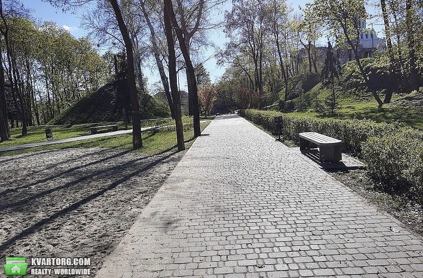 Rent out 2-room apartment. Киев,  Тропинина — photo 10