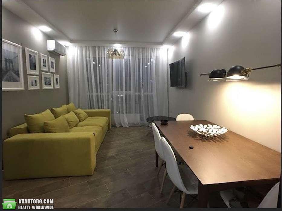 Rent out 2-room apartment. Киев, Липковского — photo 1