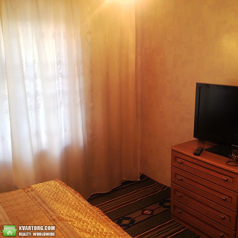 Sell 3-room apartment. Киев,  Ревуцкого — photo 1