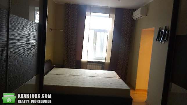 Rent out 3-room apartment. Киев,  Лагерная — photo 1