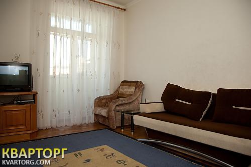 Rent out 2-room apartment. Киев, метро "Дворец Украина" — photo 4