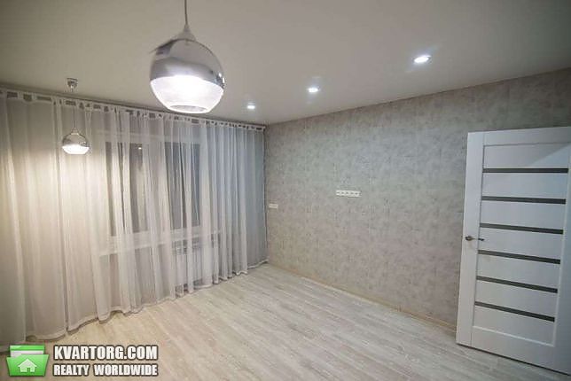 Sell 2-room apartment. Днепропетровск, Тополь-1 — photo 1