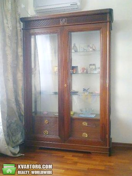 Rent out 2-room apartment. Киев,  Голосеевская — photo 2