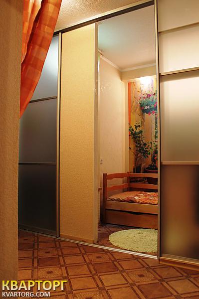 Rent out 2-room apartment. Киев, Милославская — photo 7