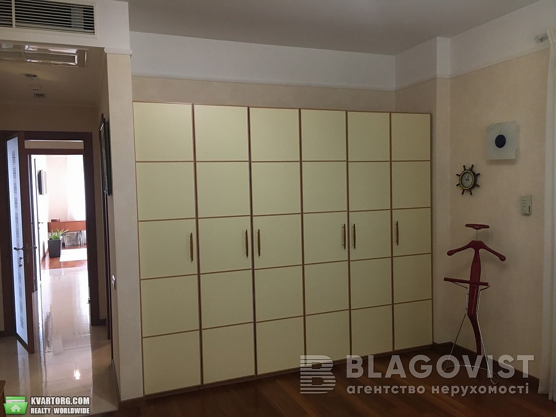 Sell 4-room apartment. Киев, Кропивницкого — photo 10