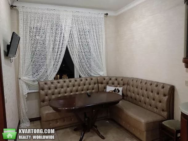 Rent out 3-room apartment. Киев, Срибнокольская — photo 1