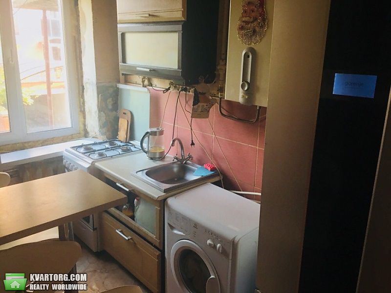 Sell 1-room apartment. Киев,  Набережно-Луговая — photo 3