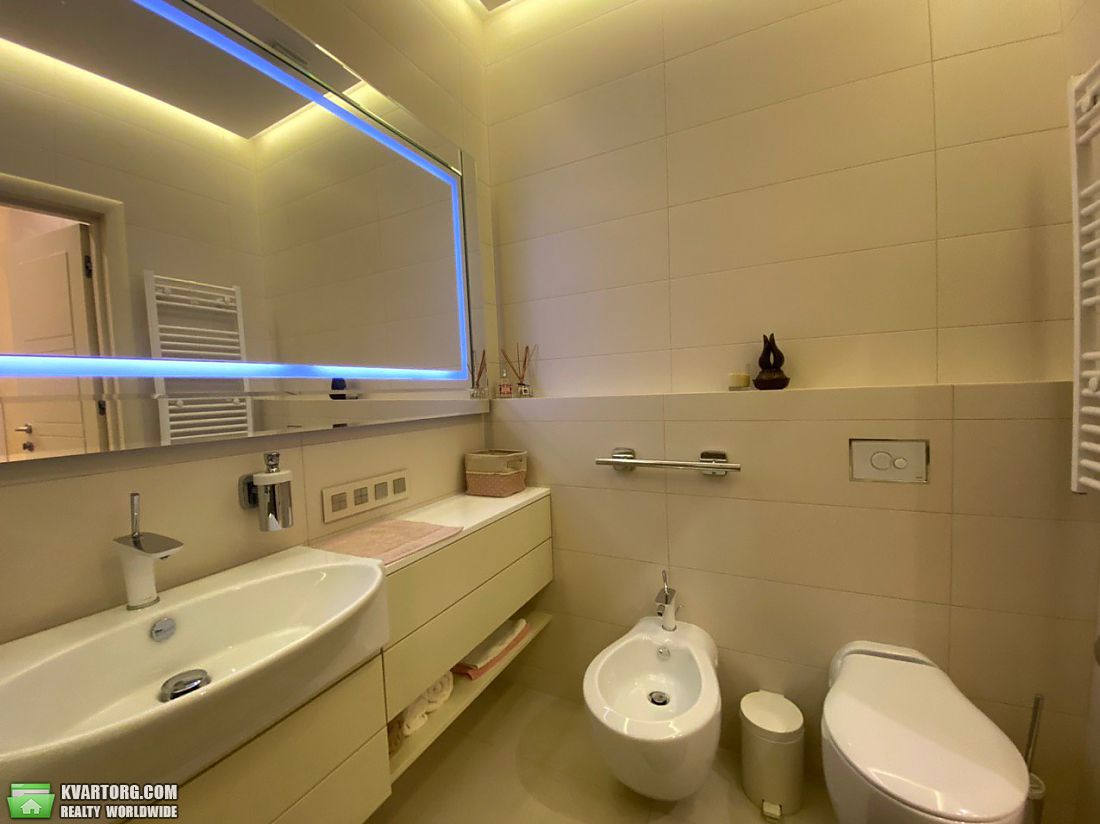 Buy 2-room apartment. Киев, Драгомирова ул. — photo 5