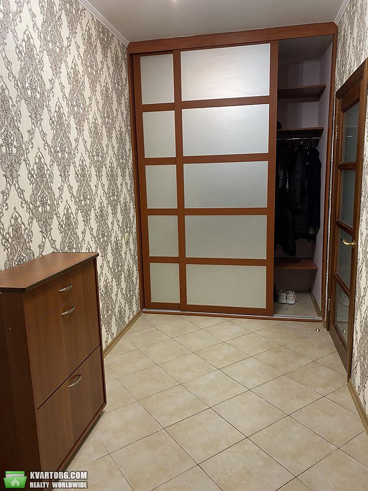 Rent out 2-room apartment. Киев,  Харьковское шоссе — photo 4
