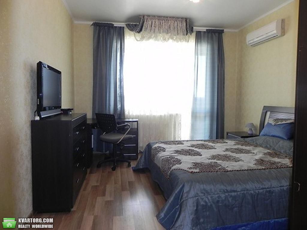 Rent out 3-room apartment. Киев,  Голосеевский пр — photo 2