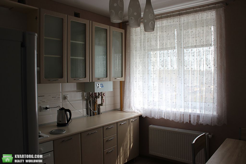 Rent out 2-room apartment. Киев, Боголюбова — photo 5