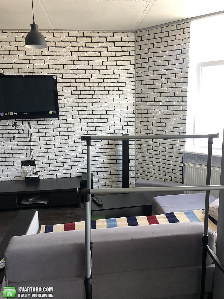 Rent out 1-room apartment. Киев, Львовская — photo 3