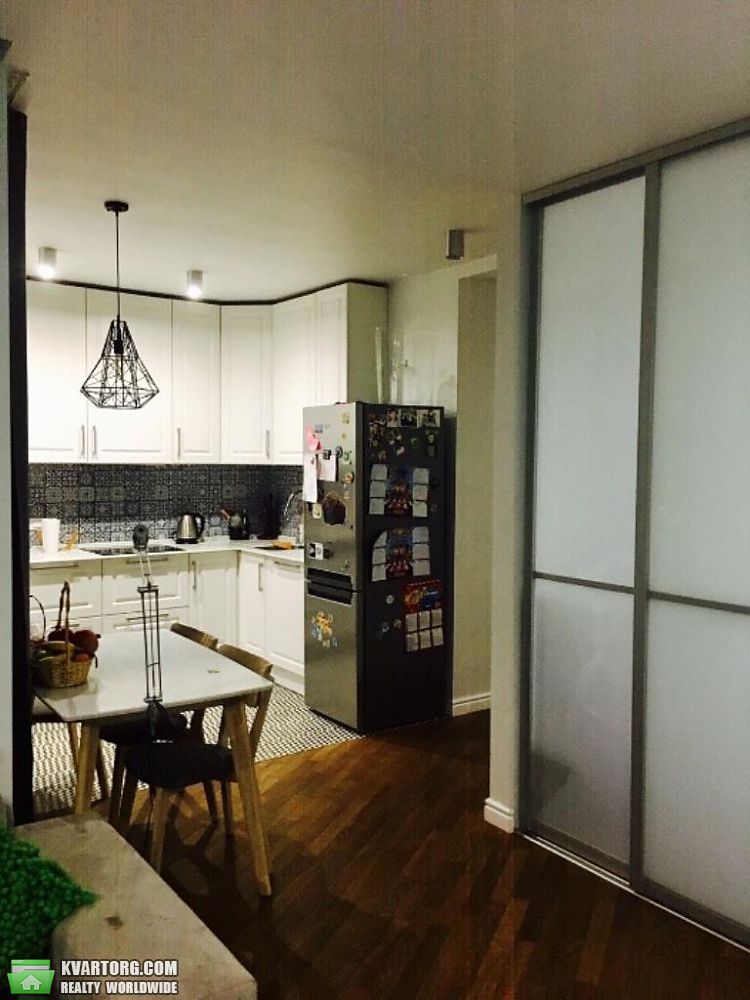 Rent out 2-room apartment. Киев,  Черновола — photo 3