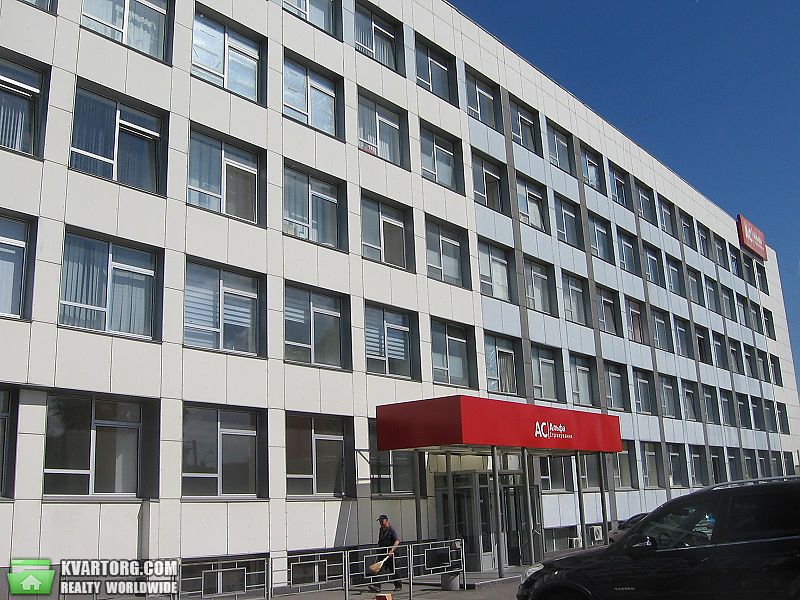 Rent out office. Киев, Соорности 19 — photo 1
