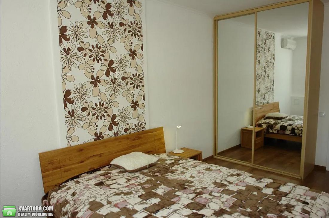 Rent out 2-room apartment. Киев,  Набережно-Крещатикская — photo 5