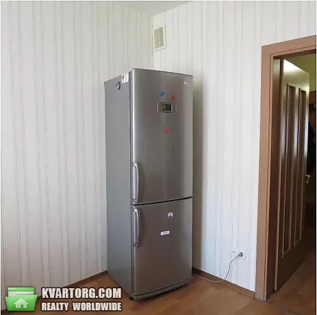 Rent out 2-room apartment. Киев,  Урловская — photo 1