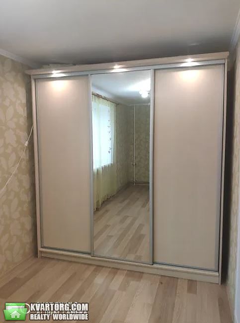 Rent out 2-room apartment. Львов, Скорини — photo 5