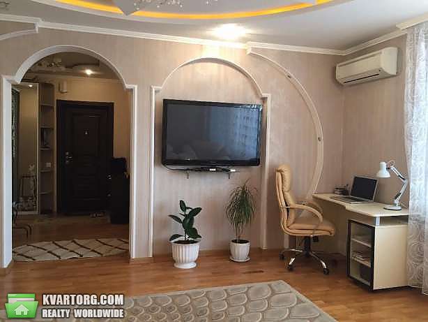 Rent out 2-room apartment. Киев, Лобановского — photo 1
