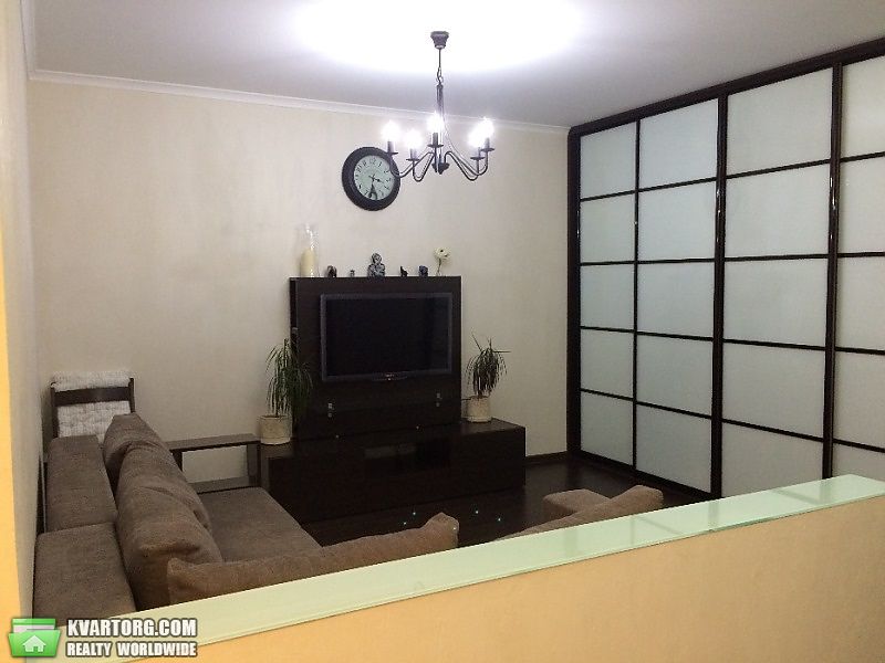 Sell 2-room apartment. Киев,  Макеевская — photo 1