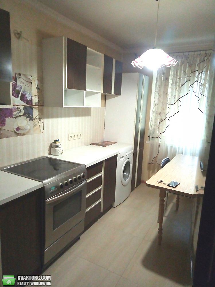 Rent out 2-room apartment. Киев, Петра Радченко — photo 5