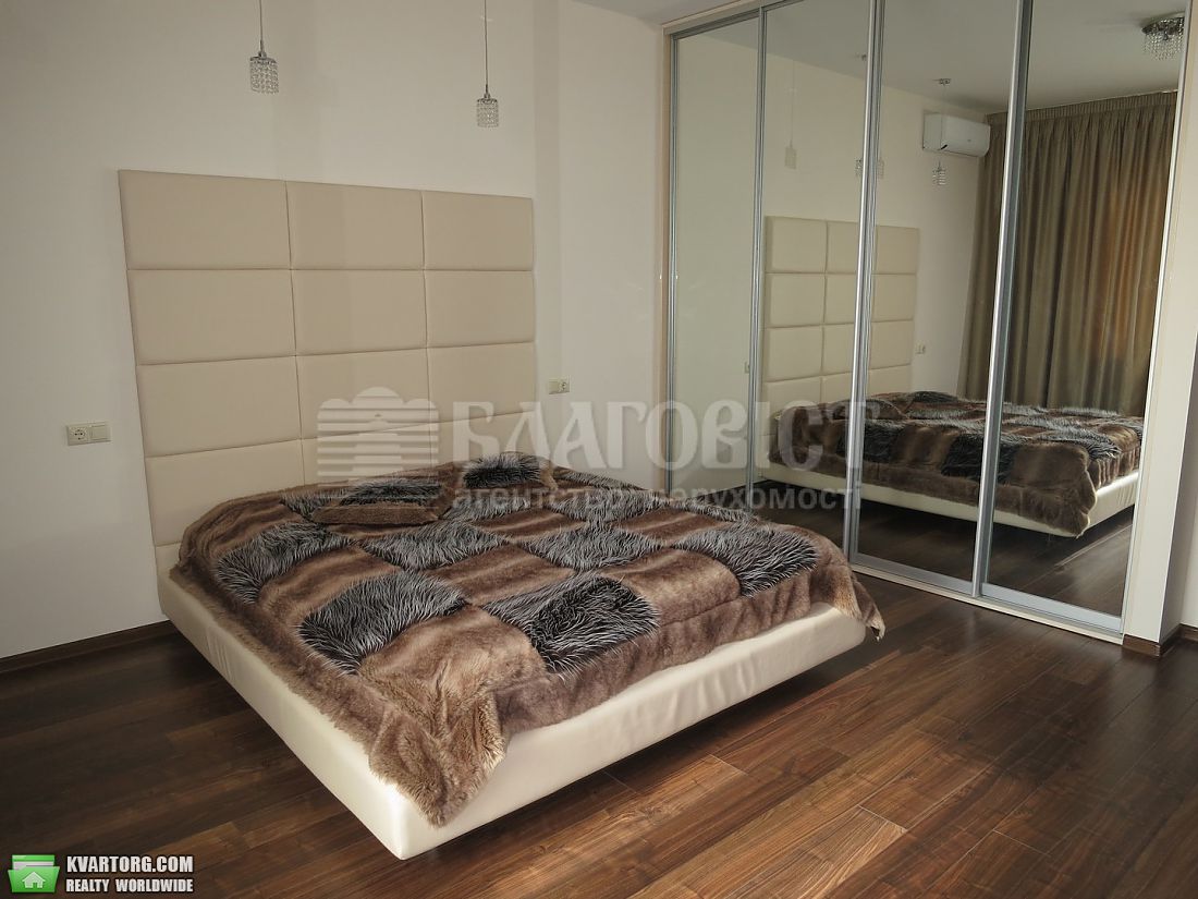 Rent out 2-room apartment. Киев,  Московская — photo 9