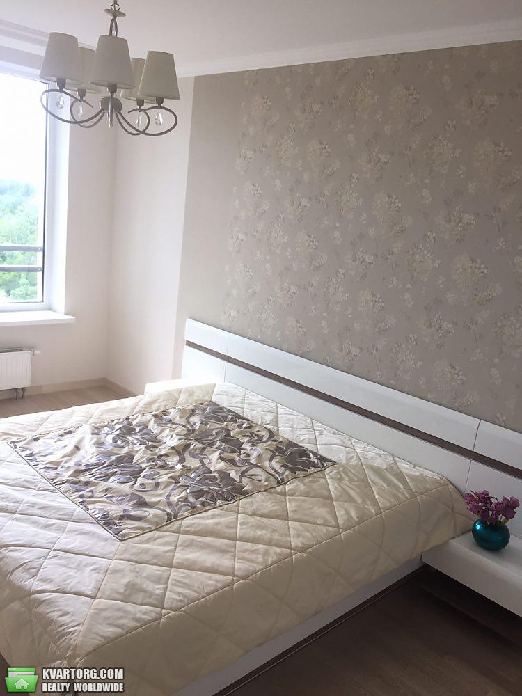 Rent out 2-room apartment. Киев,  Петрицкого — photo 4