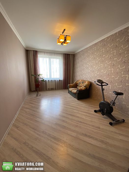 Sell 3-room apartment. Киев,  Срибнокильская — photo 3