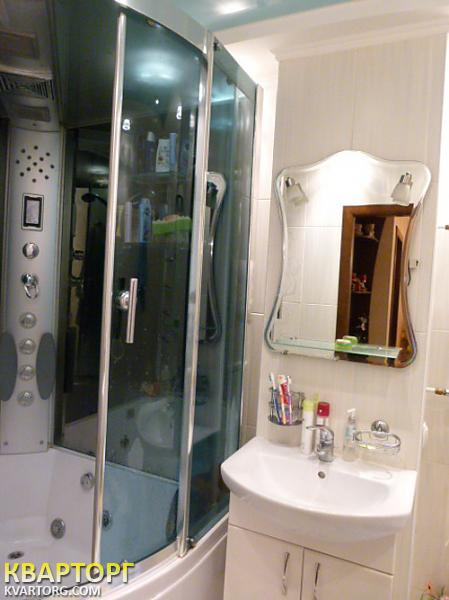Sell 3-room apartment. Киев,  Гната Юры — photo 9