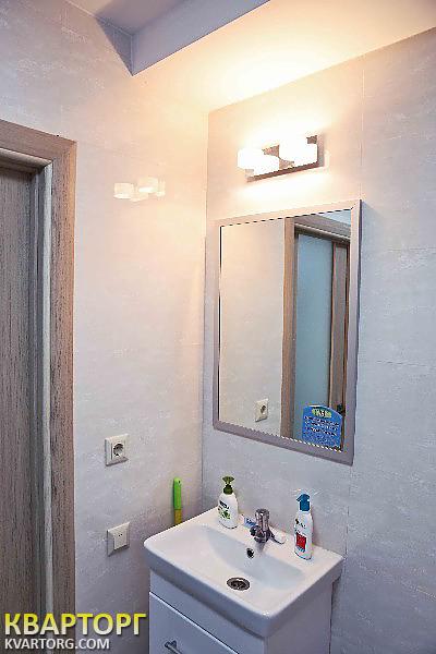Rent out 2-room apartment. Киев, Леси Украинки бульв. — photo 3