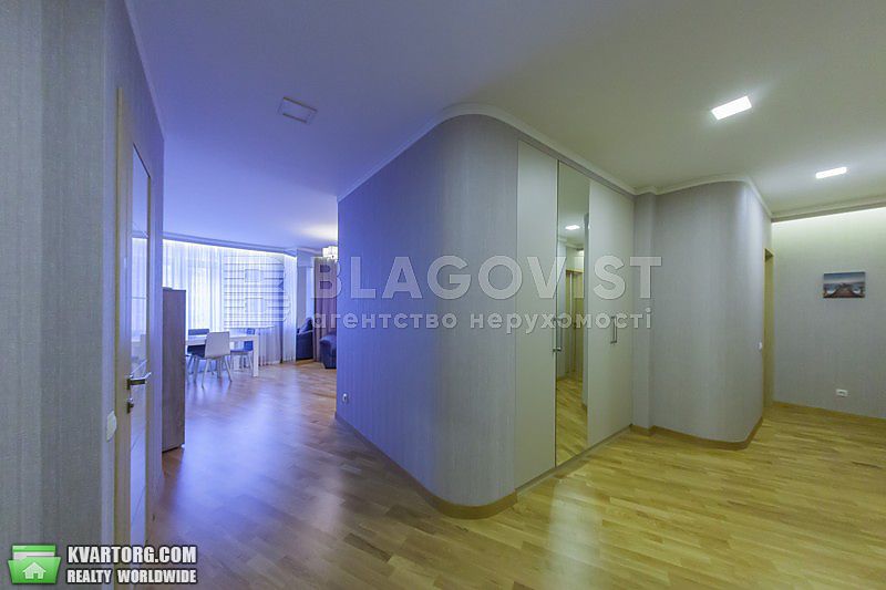 Sell 3-room apartment. Киев,  Липковского — photo 1