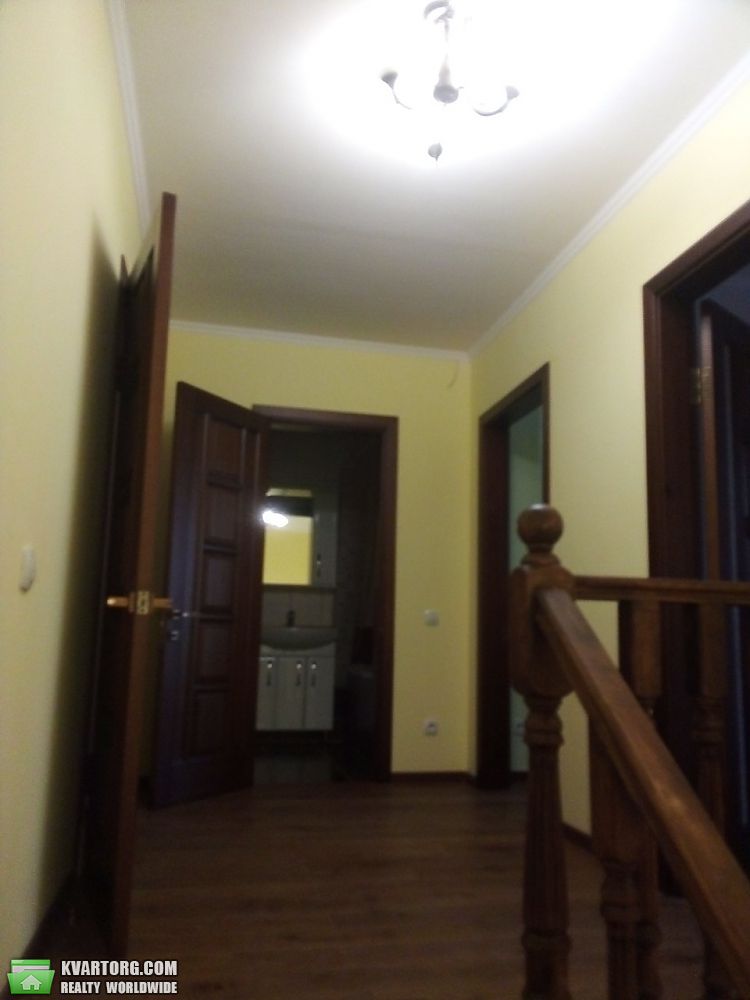 Rent out 3-room apartment. Киевская обл., Соборная — photo 4