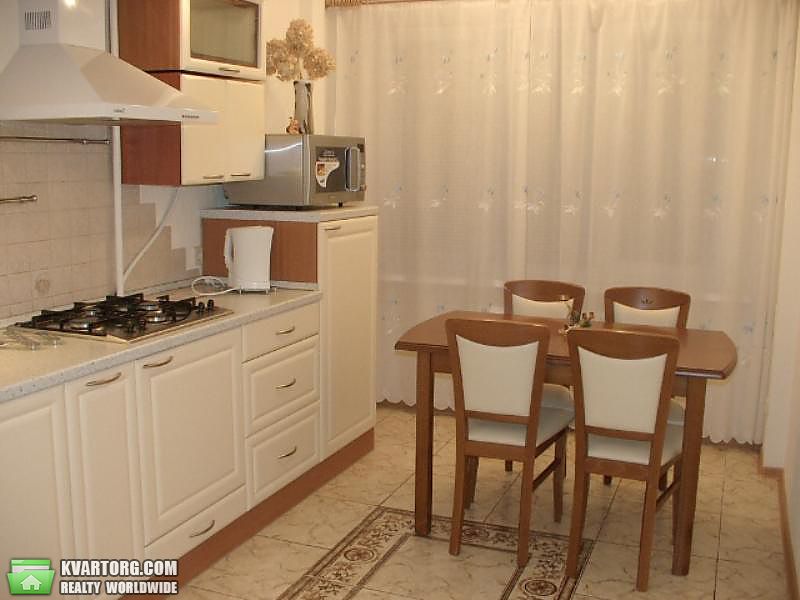 Rent out 3-room apartment. Киев,  Златоустовская — photo 1